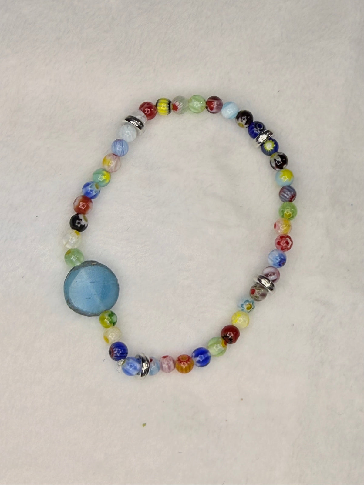 Gorgeous blue pendant bracelet